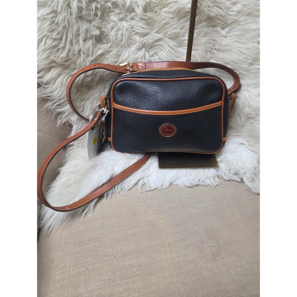 Dooney & Bourke Handbags - DB101 Dooney & Bourke vintage bag